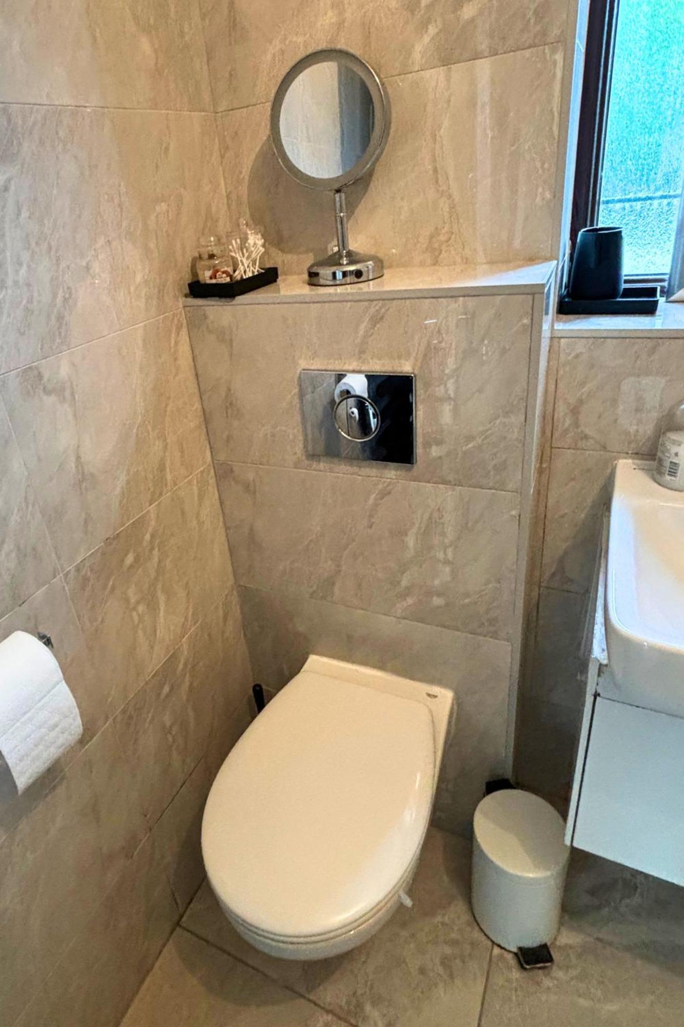 Charming And Cosy London Home, Garden, Parking & Family Fun Mitcham Exteriér fotografie